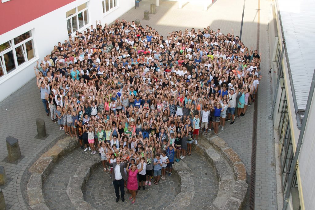 Die Schulgemeinschaft erneut im Herz! IGS Oppenheim